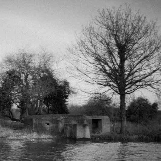 Girls In Synthesis - Rest Is Distraction [Vinyl]