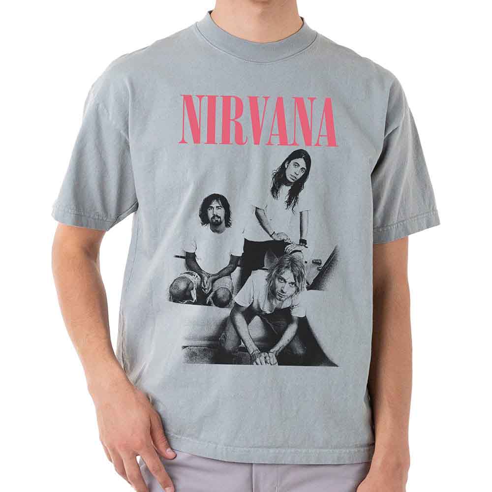 Nirvana - Bathroom Photo (Grey) Medium [T-Shirt]